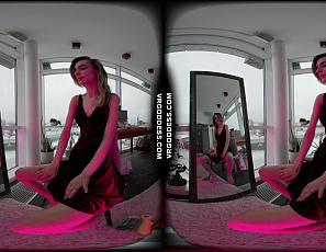 020225_poppy_watching_herself_in_a_mirror_fucking_herself_with_a_dildo_on_a_snowy_day