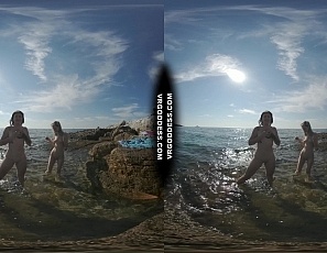 020323_vacation_reality_poppy_and_brille_skinny_dipping_in_the_sea_then_eating_drinking_chilling_sunbathing_nude_beach