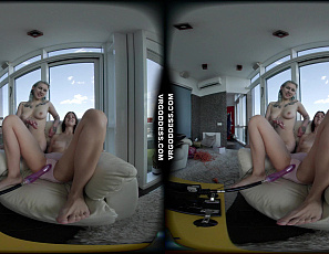 020725_rebeka_ruby_has_her_pussy_licked_by_sammie_while_getting_deep_banging_from_the_fucking_machine