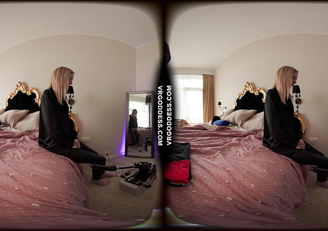 021925_bleika_gets_banged_out_by_the_fucking_machine_while_the_camera_guy_rubs_her_clit