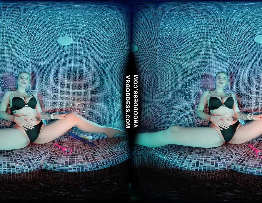 Melonie Explicit Anal Masturbation In The Sauna