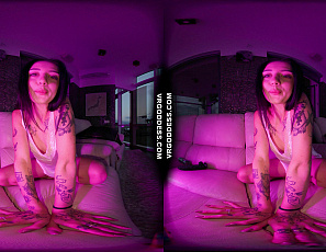 030125_dora_sucking_and_fucking_a_corn_cob_dildo_at_sunset