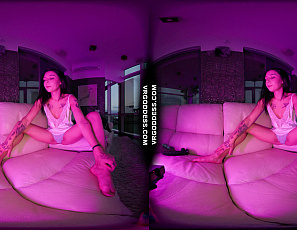 030125_dora_sucking_and_fucking_a_corn_cob_dildo_at_sunset