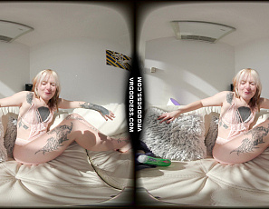 041325_brille_tries_masturbating_with_a_rubber_fist_first_time_attempt_at_fisting