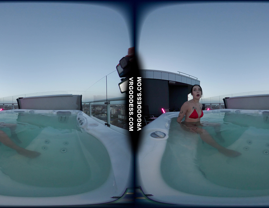 Dora Dildo Masturbating In Rooftop Jacuzzi At Sunset