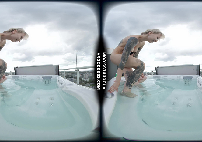 042625_double_dildo_lesbian_sex_in_the_rooftop_jacuzzi_with_matty_mila_perez_and_cheri