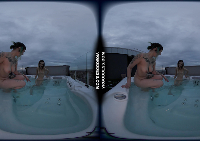 050525_sammie_and_her_friend_poppy_scissoring_and_tribbing_in_the_jacuzzi