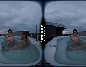 050525_sammie_and_her_friend_poppy_scissoring_and_tribbing_in_the_jacuzzi