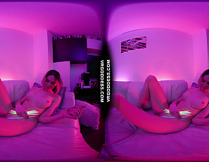 050526_samanta_rouge_gaping_her_pussy_open_with_glowsticks_and_masturbating
