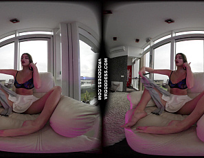 060326_mary_moon_gets_naked_and_masturbates_with_a_glass_dildo