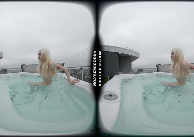 061125_hot_18yo_blonde_alice_rooftop_jacuzzi_masturbation_outdoors