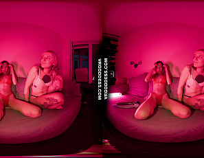 062225_poppy_and_brille_helping_eachother_mutual_masturbation_with_hitachi_vibrators