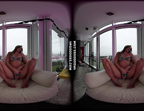 100125_alexa_koff_masturbating_on_a_cloudy_day