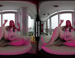 100324_bbw_pawg_model_strawberry_pastel_with_a_huge_dildo_in_her_pussy