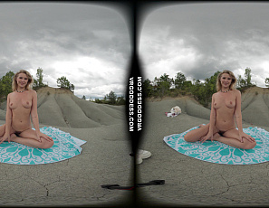 100425_eyla_moore_masturbating_outdoors_on_a_alien_planet