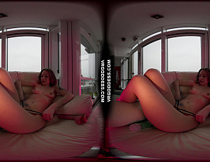 101825_elizabeth_masturbating_with_a_dildo