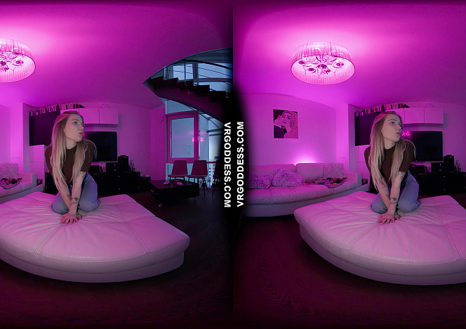 102825_luana_giving_a_private_striptease_dildo_show_with_no_hands_holding_the_dildo