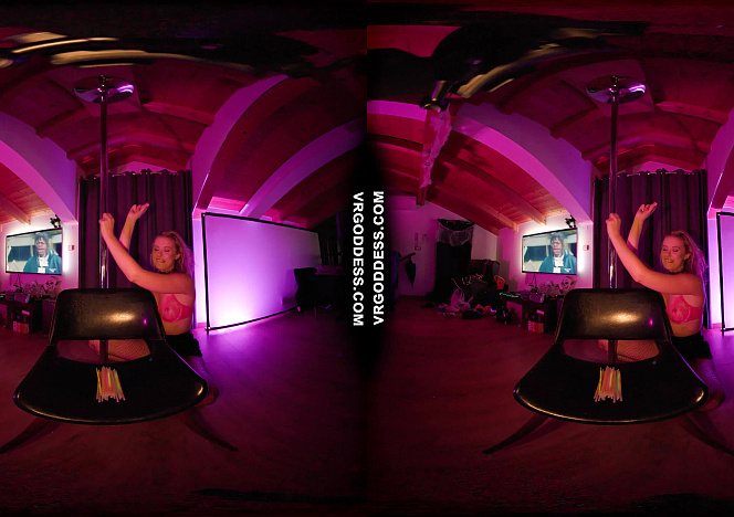 110625_eyla_moore_striptease_dancing_in_fishnet_stockings_and_masturbating_gaping_her_pussy