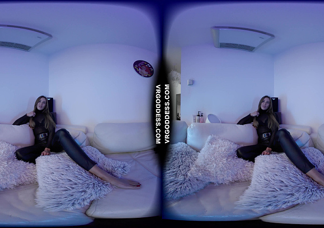 112125_alexa_koff_first_time_casting_video_dildoing_herself