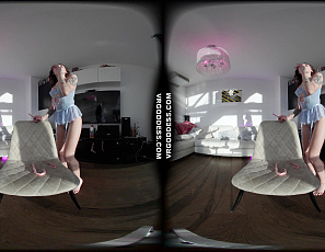 121625_dora_gives_a_candy_cane_striptease_dance_and_gapes_her_pussy_while_masturbating_with_sticky_candy