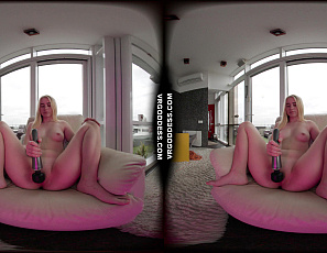 121825_melesa_masturbating_with_a_hitachi_vibrator_and_a_finger_in_her_ass_for_anal_penetration